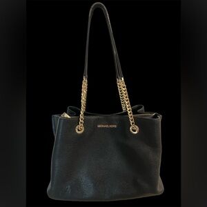 Teagan Large Pebbled Leather Shoulder Bag